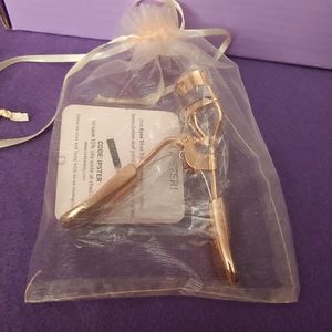 tok beauty Rose Gold eyelash curler
